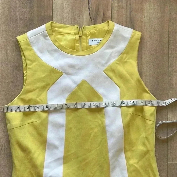 Trina Turk Retro Style Geometric Yellow White Shift Dress - Picture 7 of 9